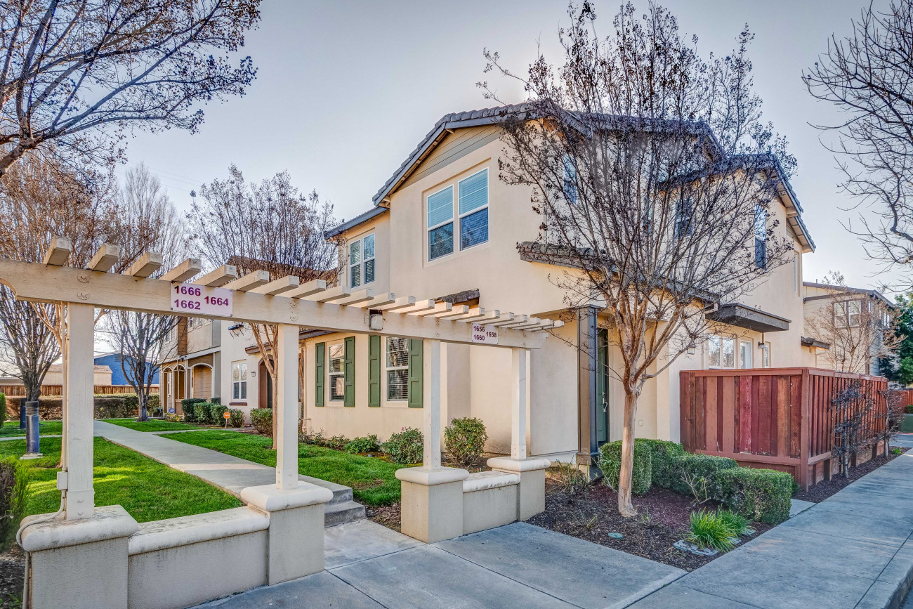 1660 Glenmore-07.jpg